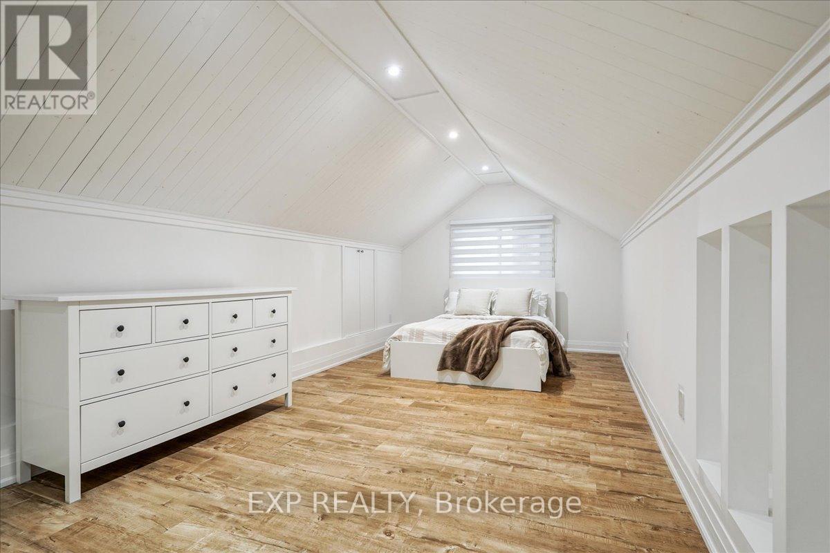 10 Harold Street, Brampton, ON - Indoor Photo Showing Other Room