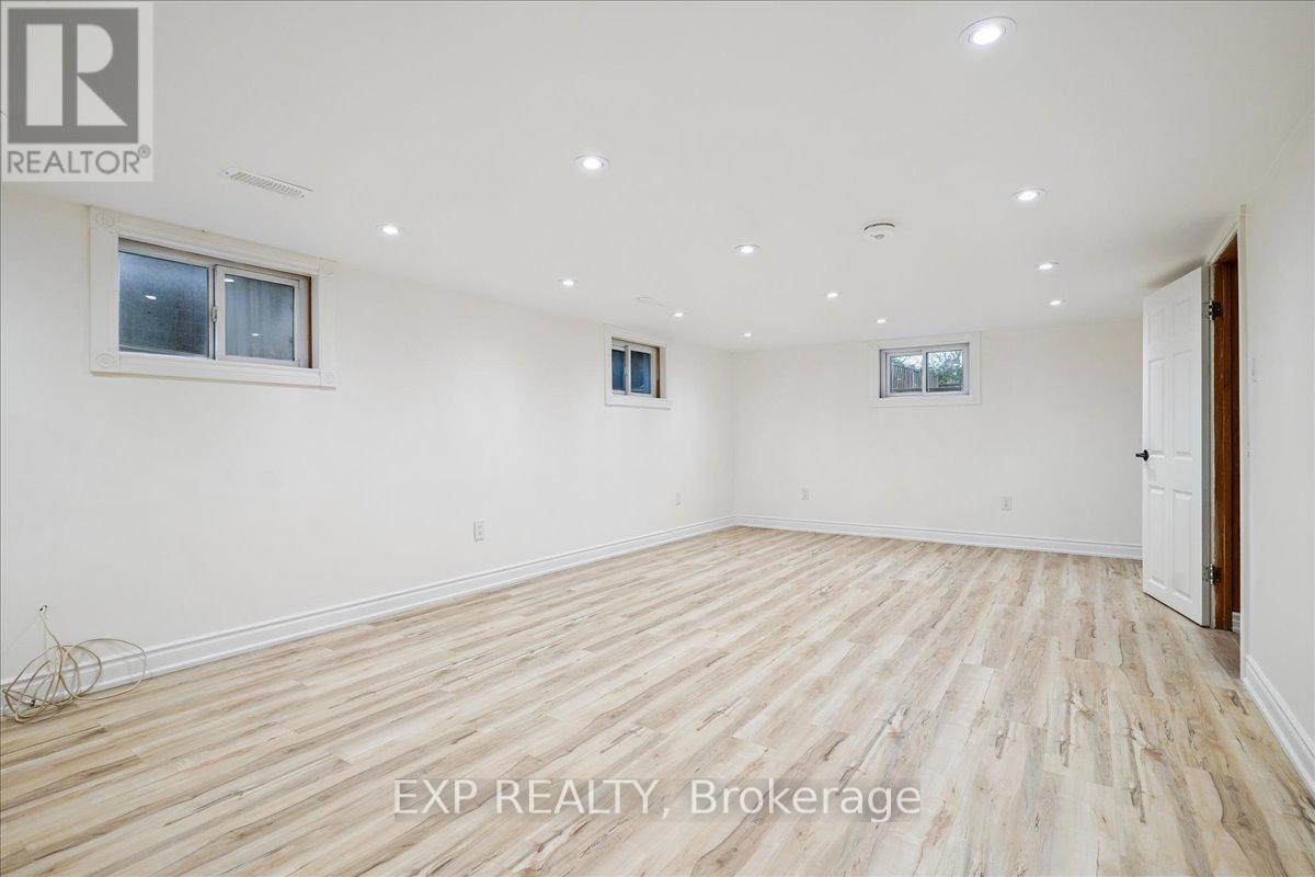 10 Harold Street, Brampton, ON - Indoor Photo Showing Other Room