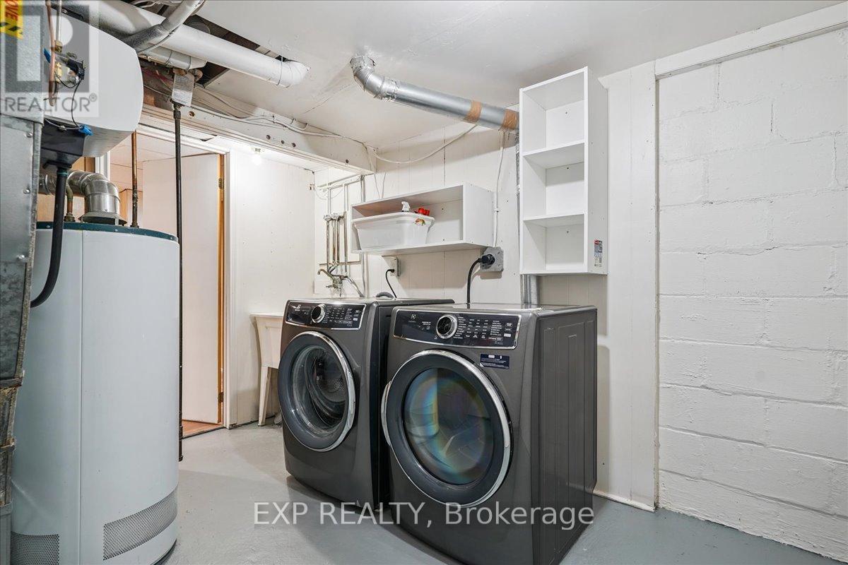 10 Harold Street, Brampton, ON - Indoor Photo Showing Laundry Room
