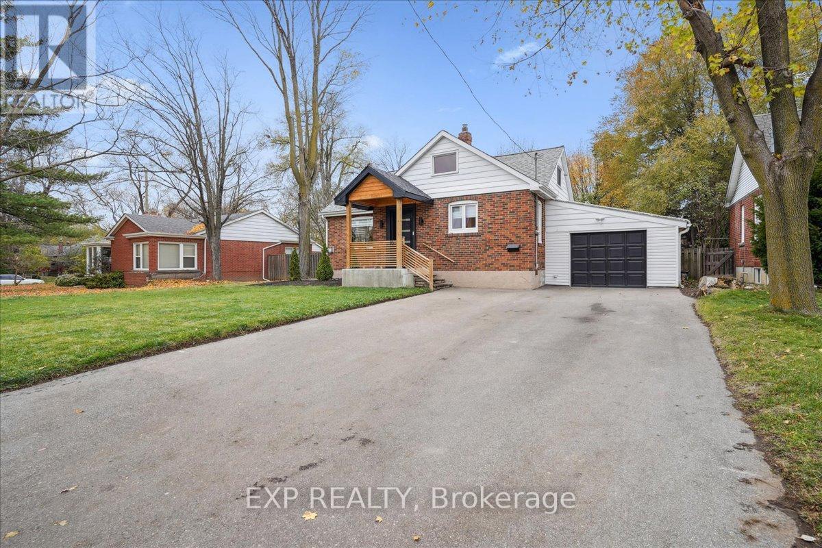 10 Harold Street, Brampton, ON - Outdoor With Facade