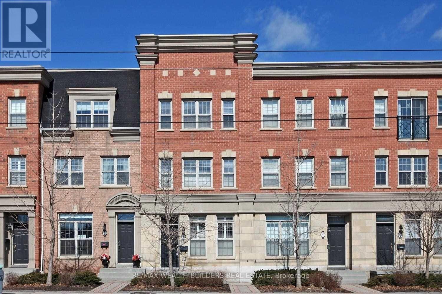 8 - 3000 Lake Shore Blvd West Boulevard, Toronto, ON - Outdoor With Facade