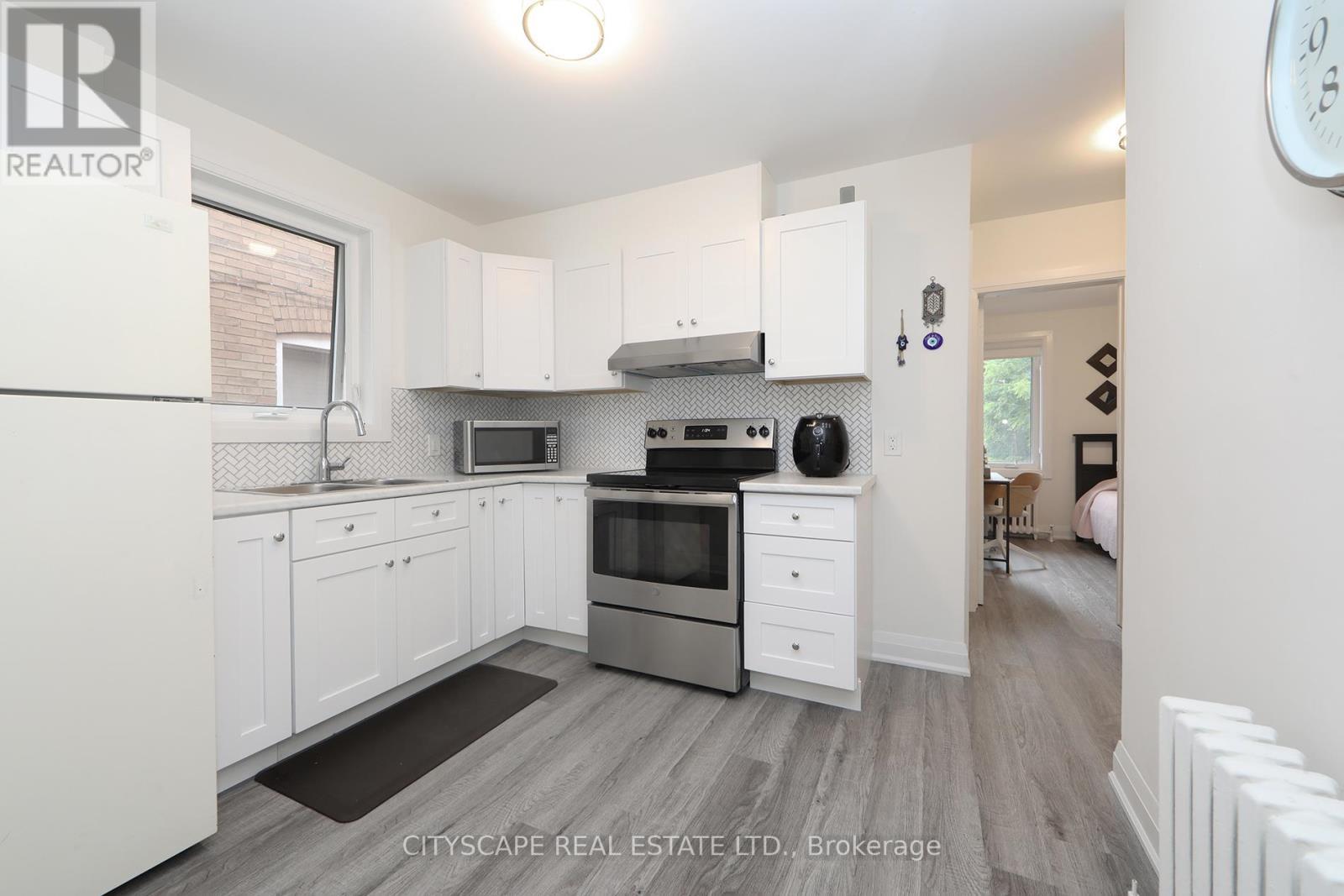 Main - 459 Hopewell Avenue N, Toronto, ON - Indoor Photo Showing Kitchen
