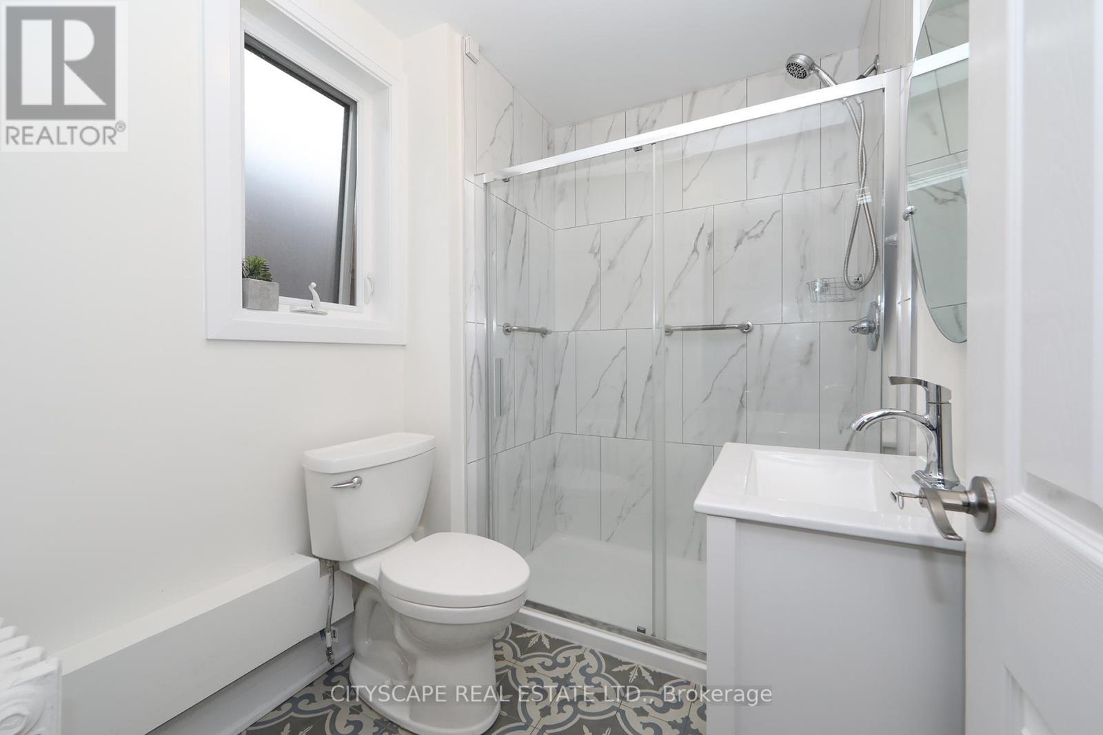 Main - 459 Hopewell Avenue N, Toronto, ON - Indoor Photo Showing Bathroom