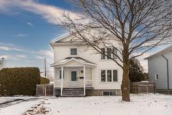 447 Rue Favreau Saint-Jean-Sur-Richelieu, QC J3B 8R9