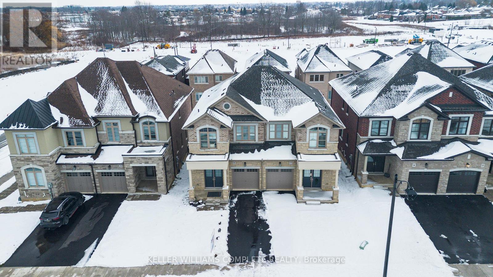 5 Cherry Blossom Heights, Hamilton, ON - Outdoor With Facade