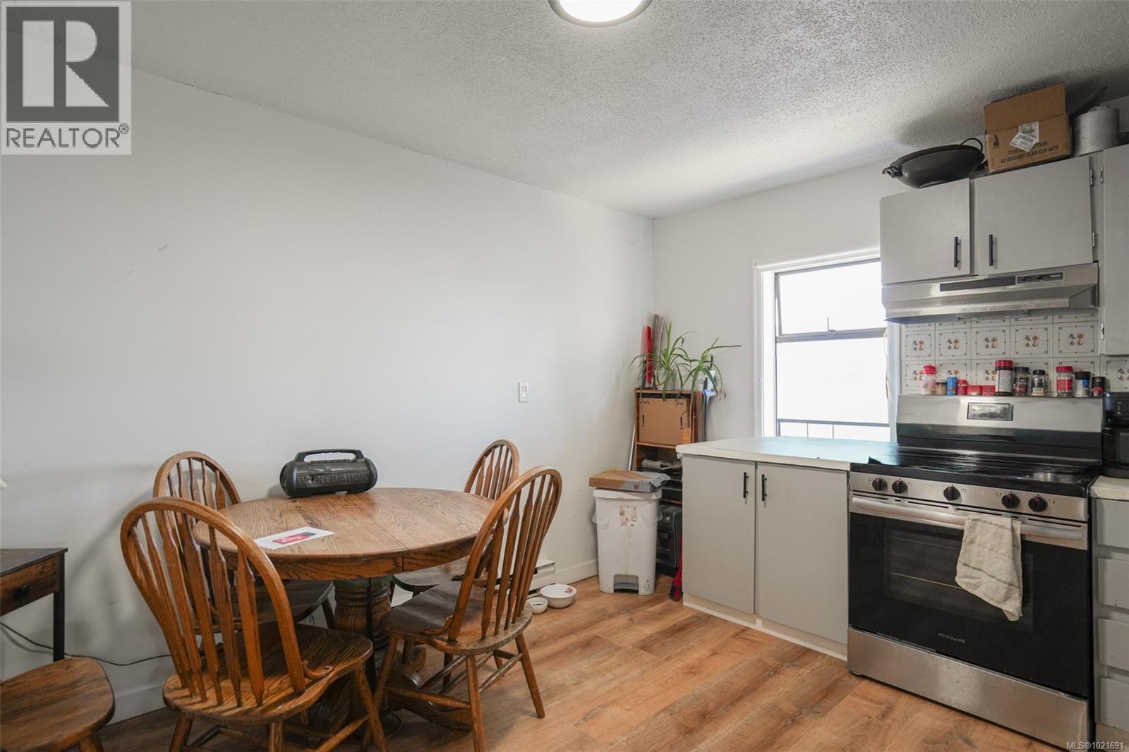 2758 Anderson Ave, Port Alberni, BC - Indoor