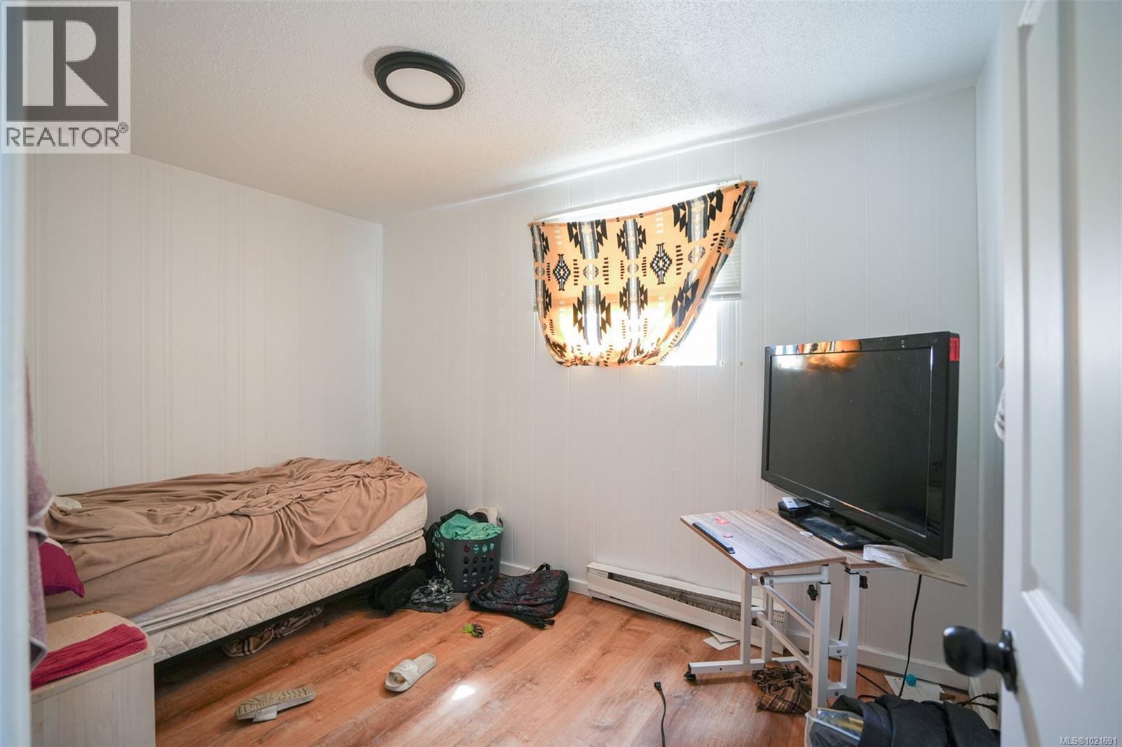 2758 Anderson Ave, Port Alberni, BC - Indoor