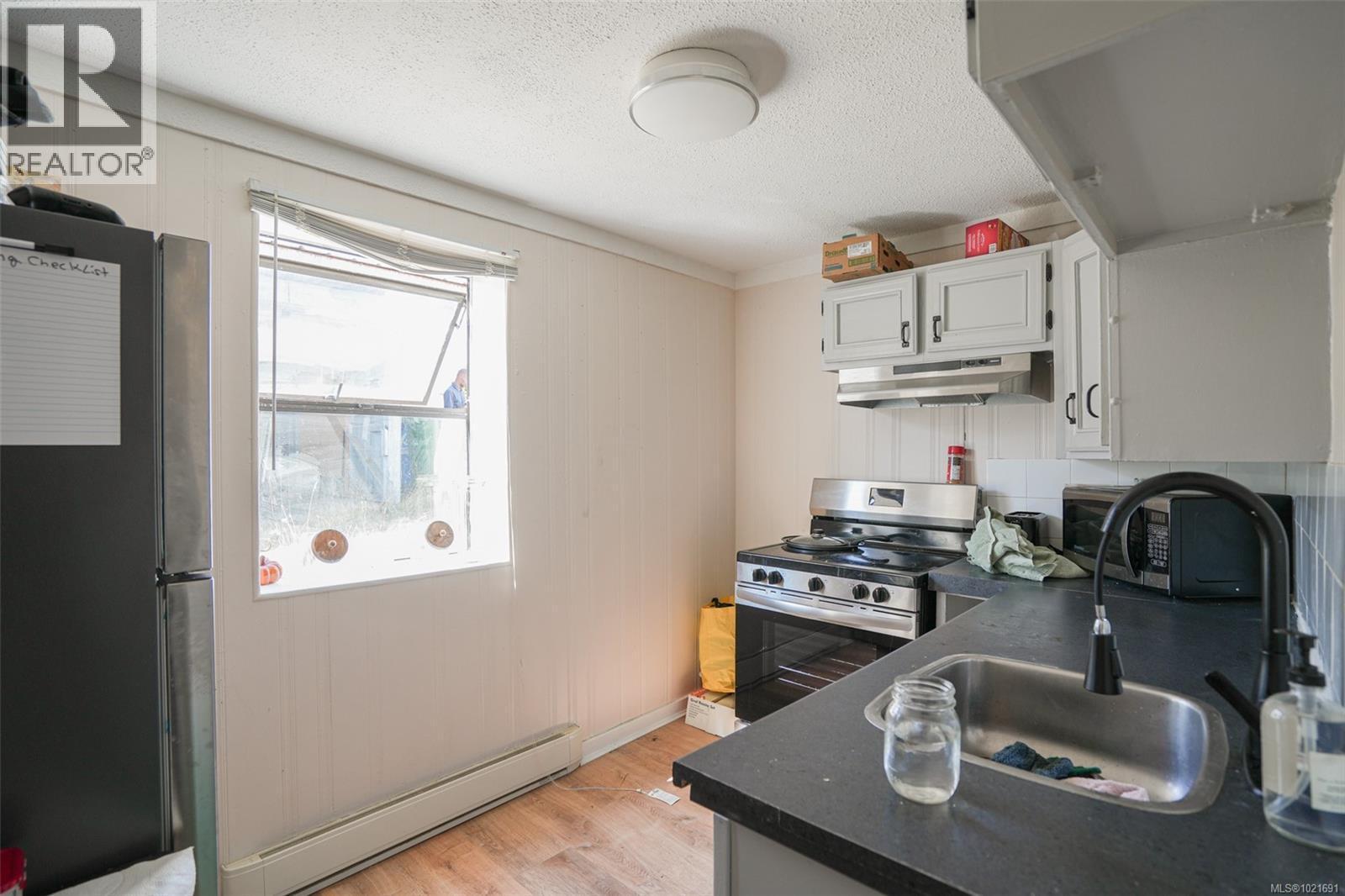 2758 Anderson Ave, Port Alberni, BC - Indoor