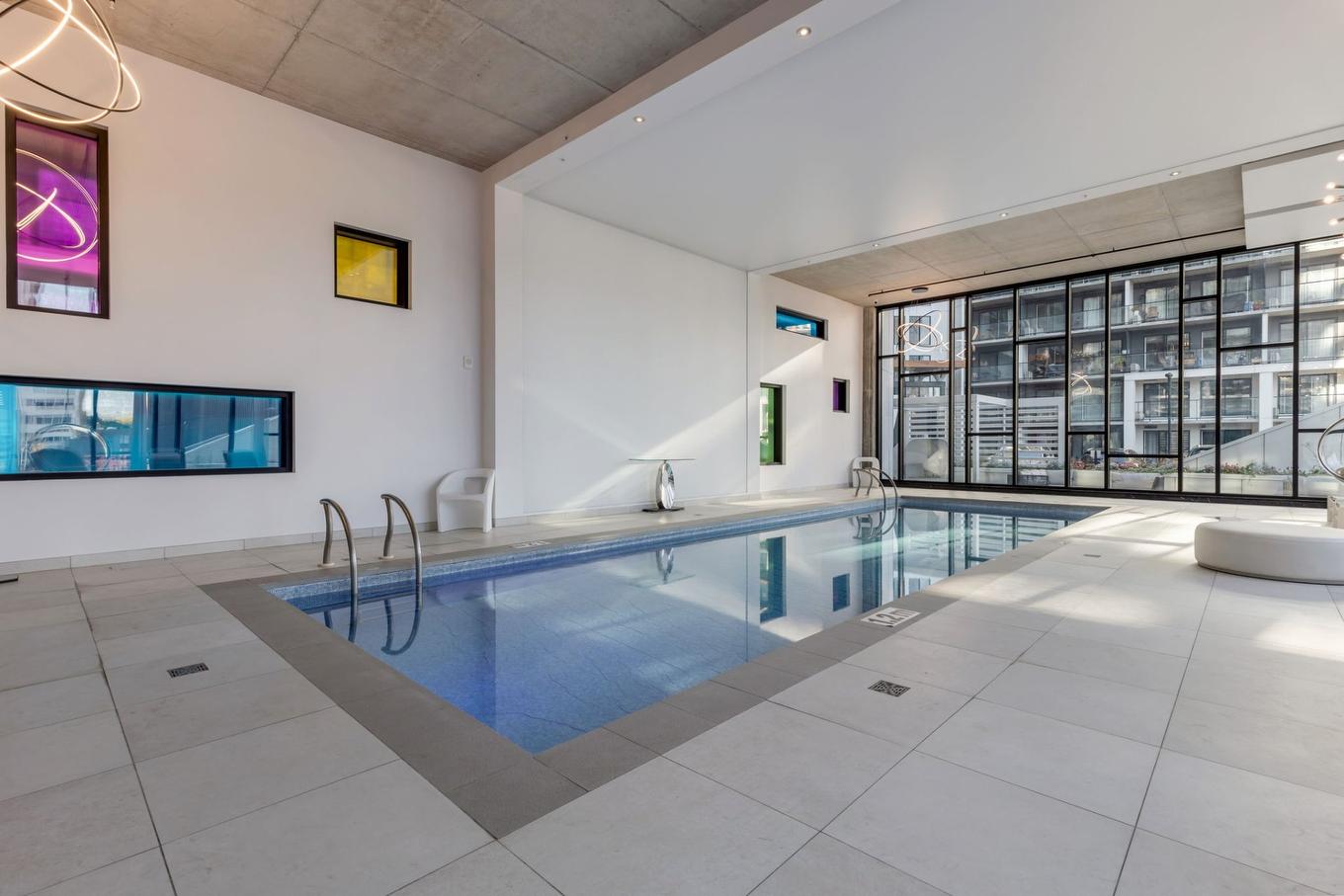 Piscine - 408-937 Av. Roland-Beaudin, Québec (Sainte-Foy/Sillery/Cap-Rouge), QC - Indoor Photo Showing Other Room With In Ground Pool