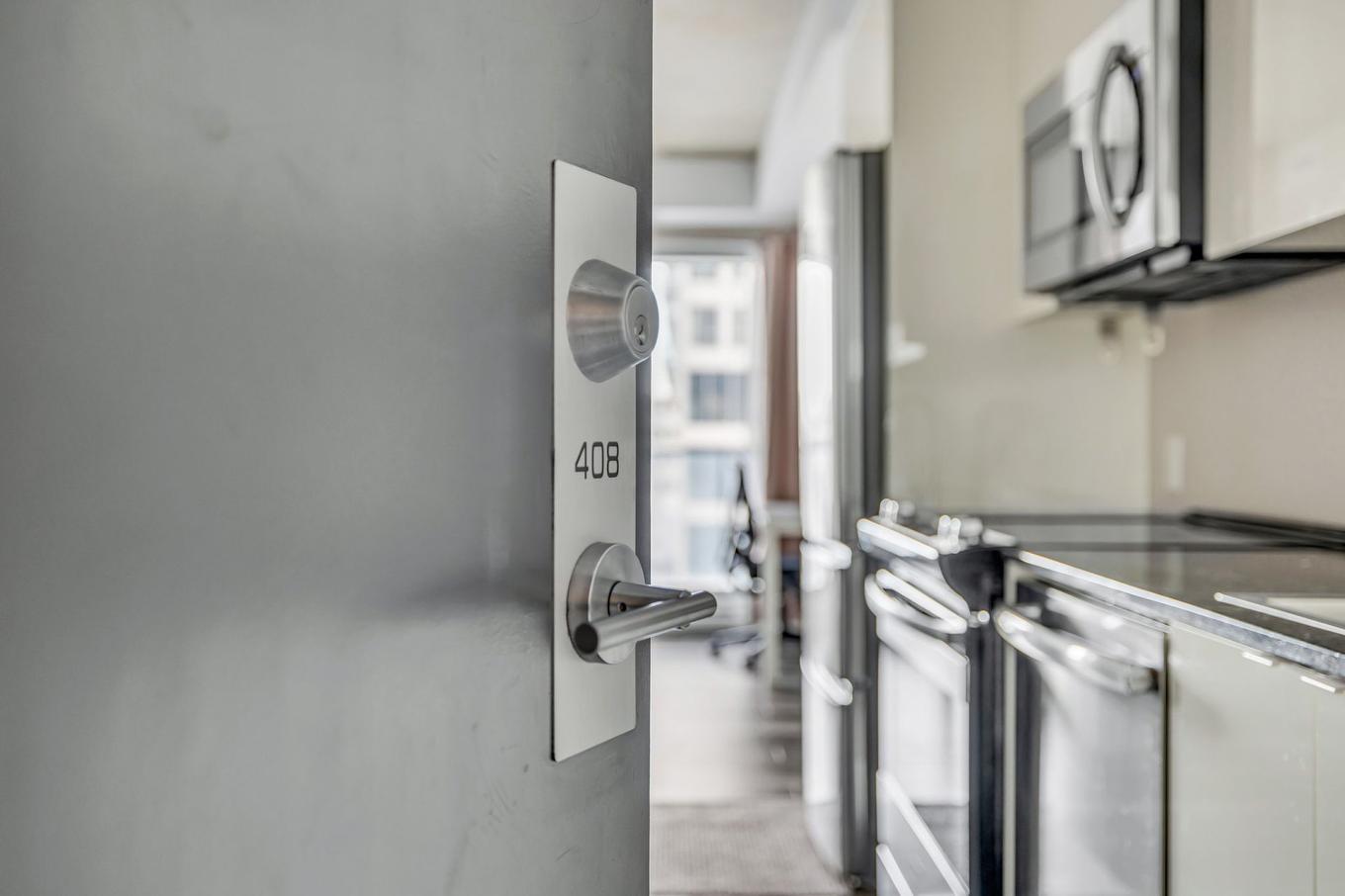 Hall d'entrée/Vestibule - 408-937 Av. Roland-Beaudin, Québec (Sainte-Foy/Sillery/Cap-Rouge), QC - Indoor Photo Showing Kitchen