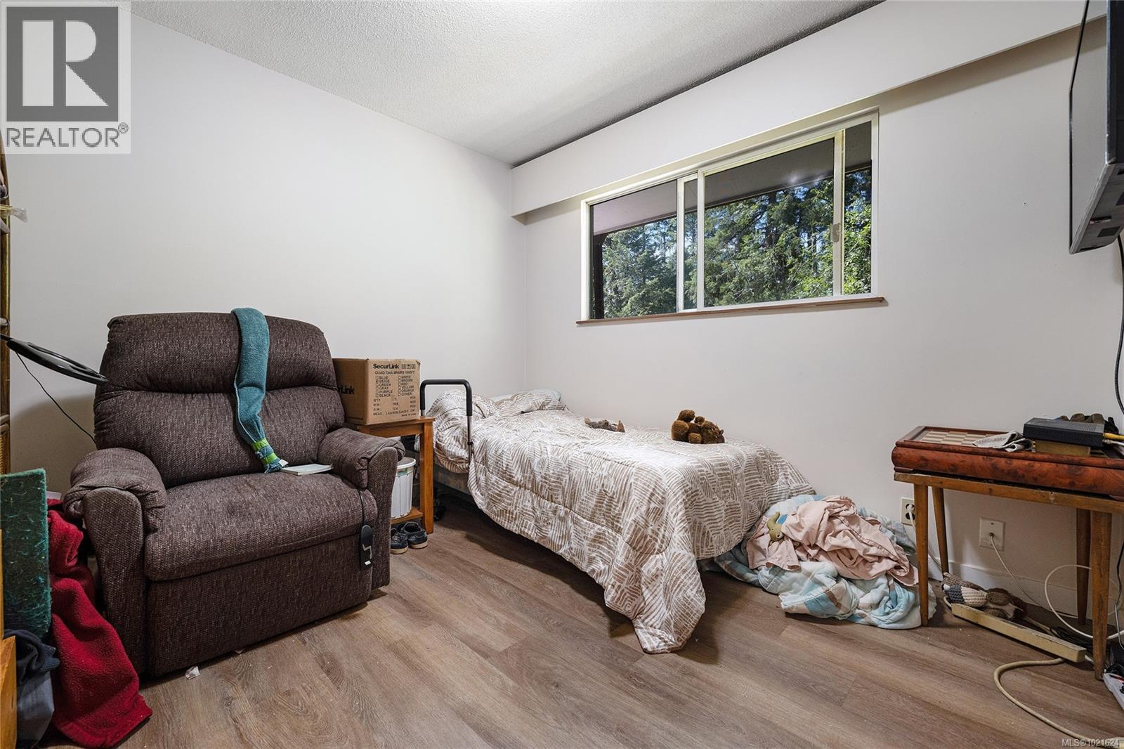 3795 Glenora Rd, Duncan, BC - Indoor Photo Showing Bedroom