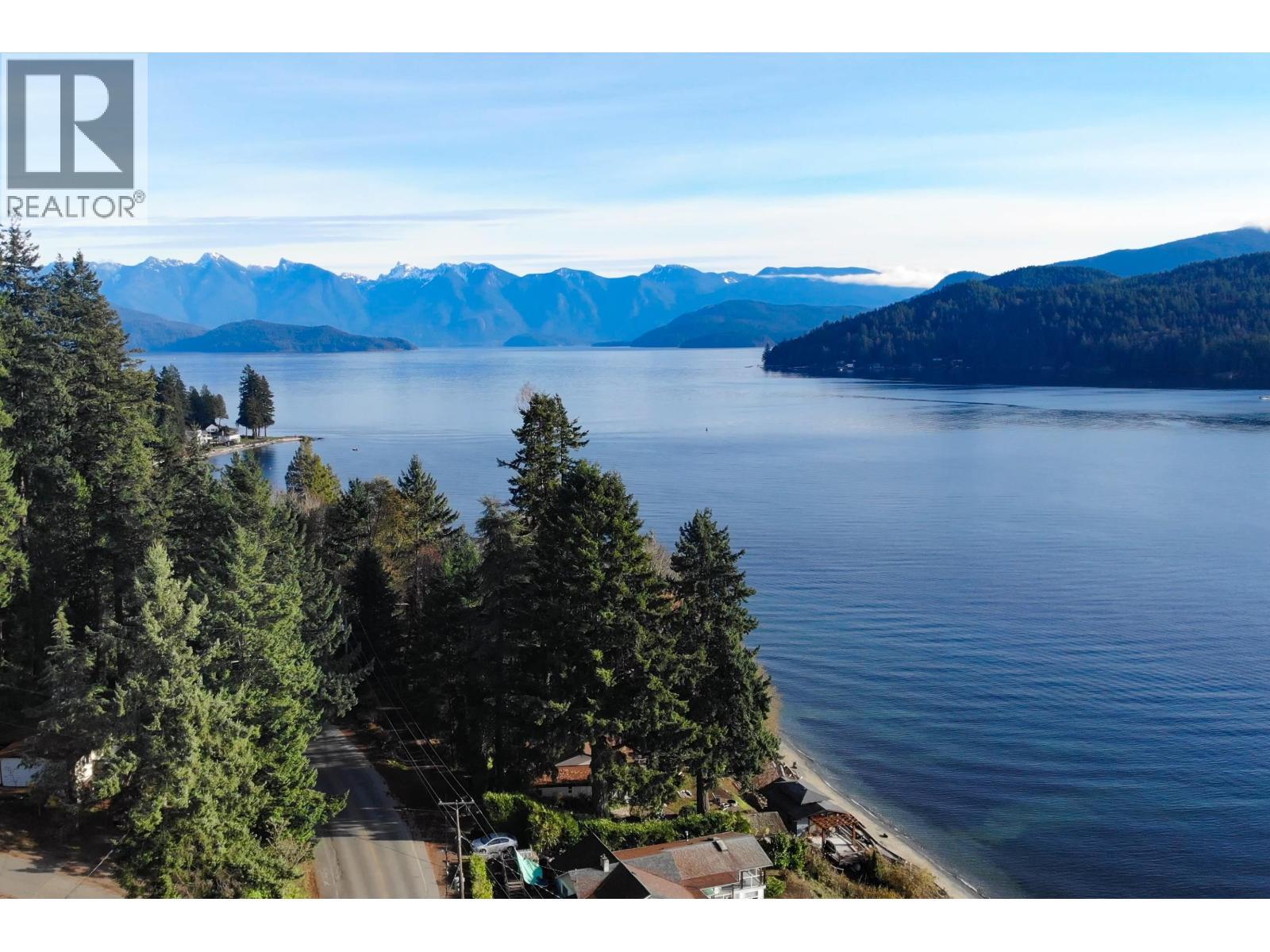 811 Marine Drive, Gibsons, BC - Outdoor With Body Of Water With View