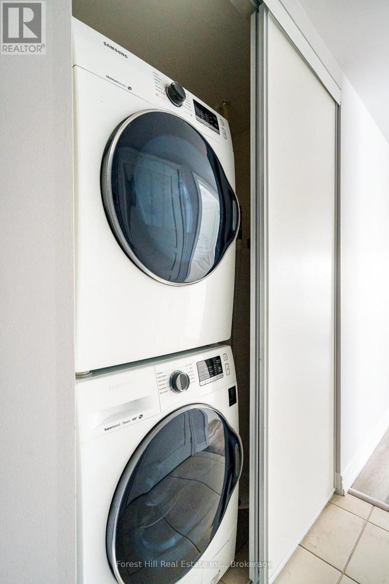 108 - 2 Anchorage Crescent, Collingwood, ON - Indoor Photo Showing Laundry Room