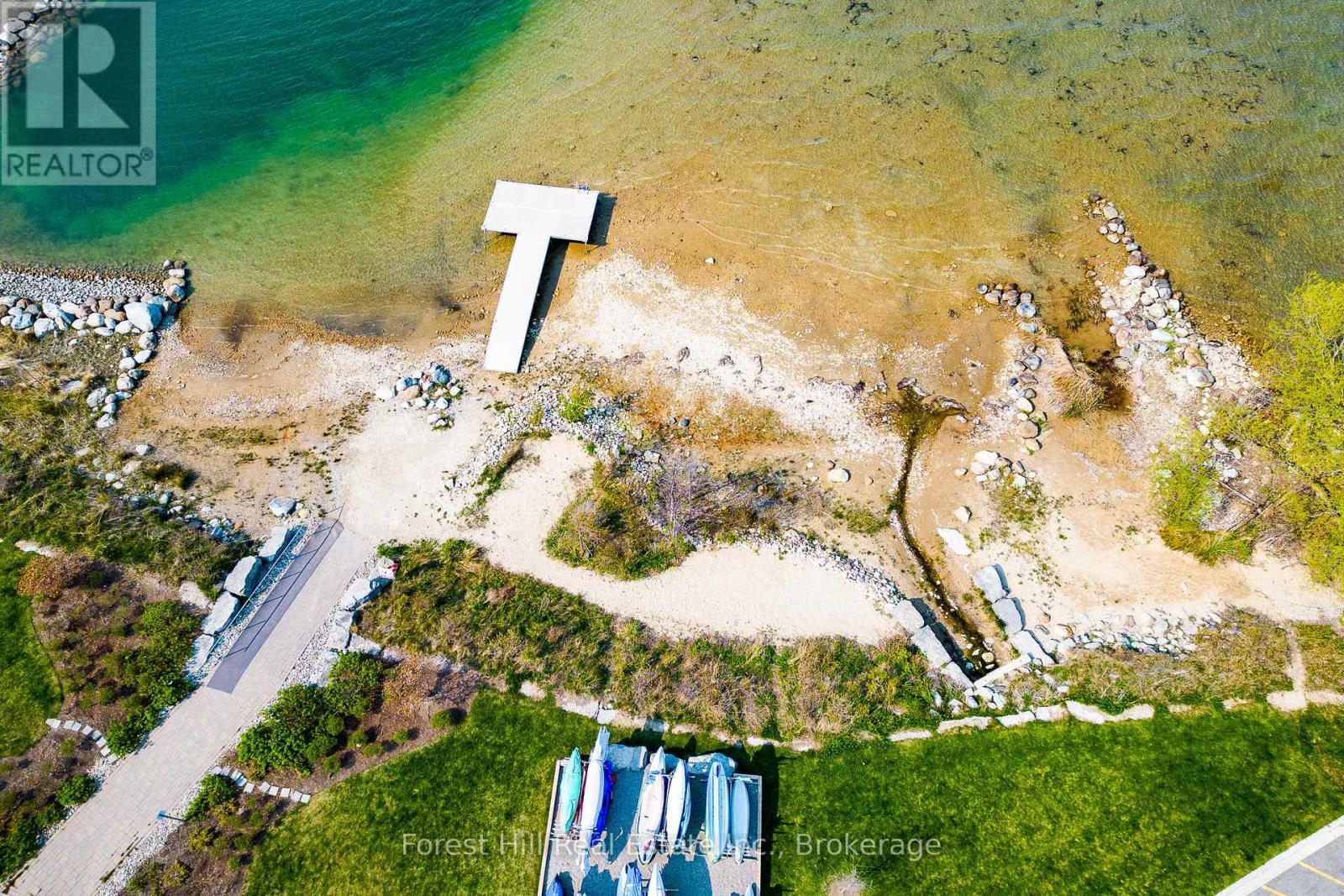 108 - 2 Anchorage Crescent, Collingwood, ON - Outdoor