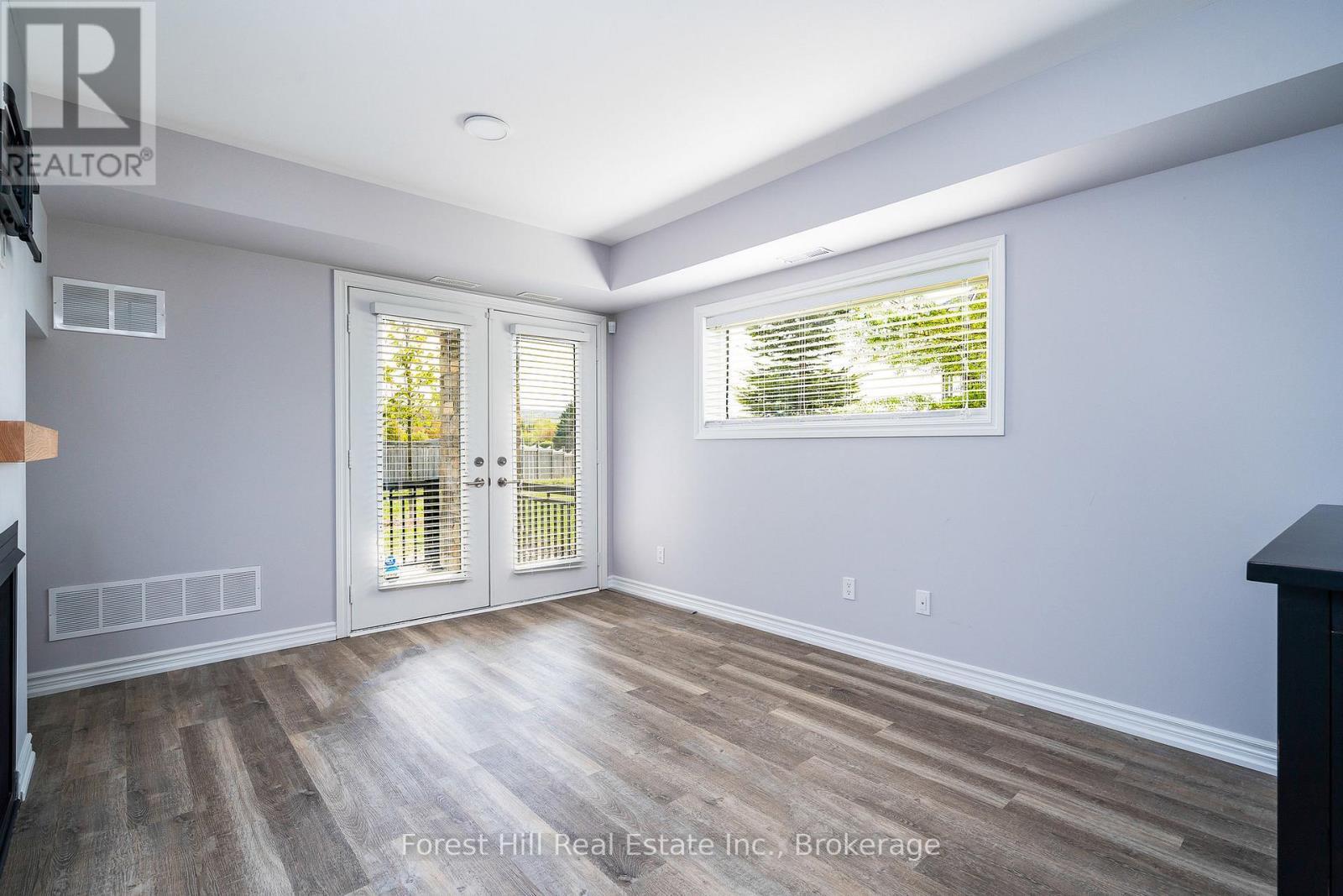 108 - 2 Anchorage Crescent, Collingwood, ON - Indoor With Fireplace