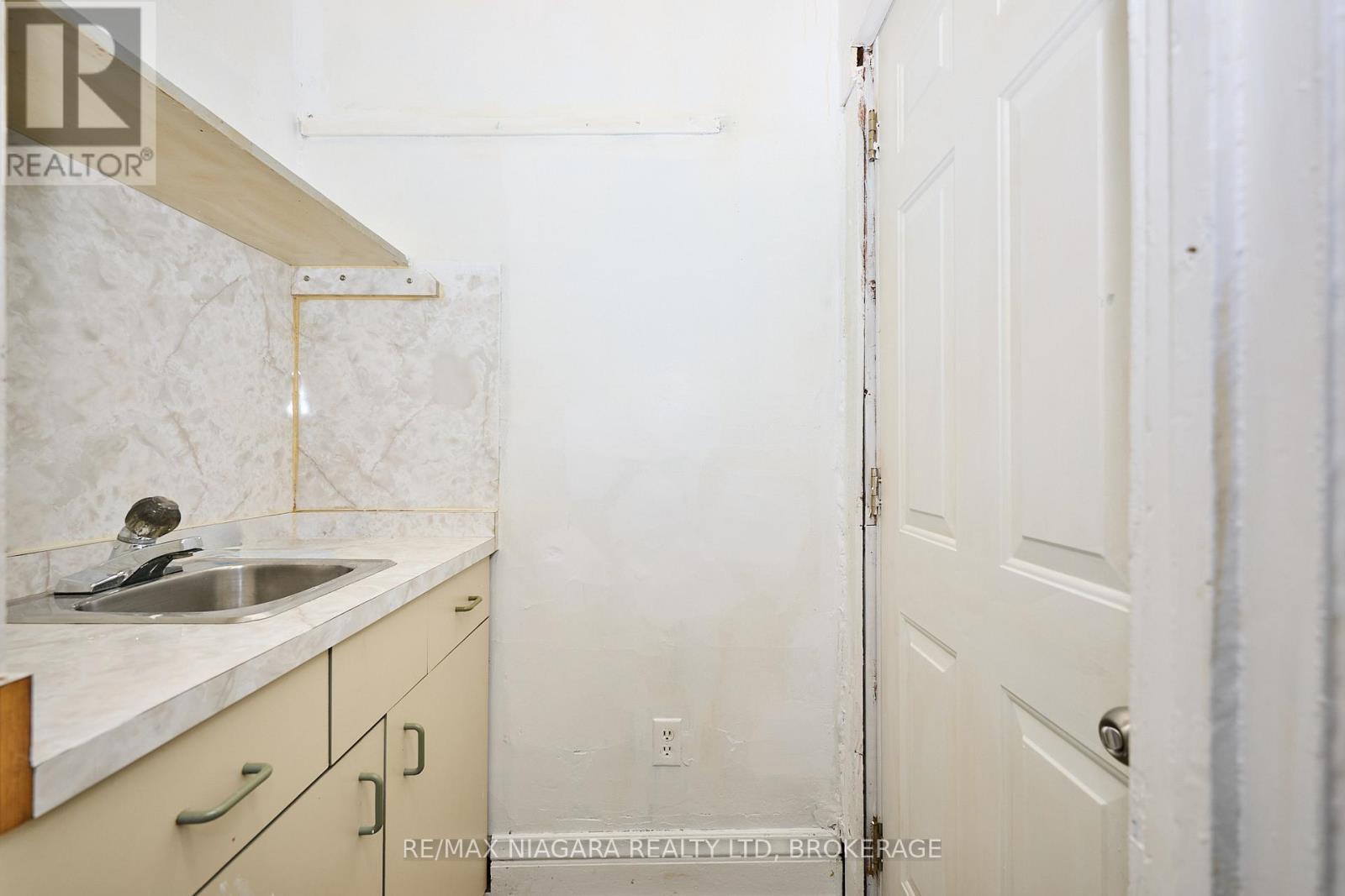 105A Welland Avenue, St. Catharines (Downtown), ON