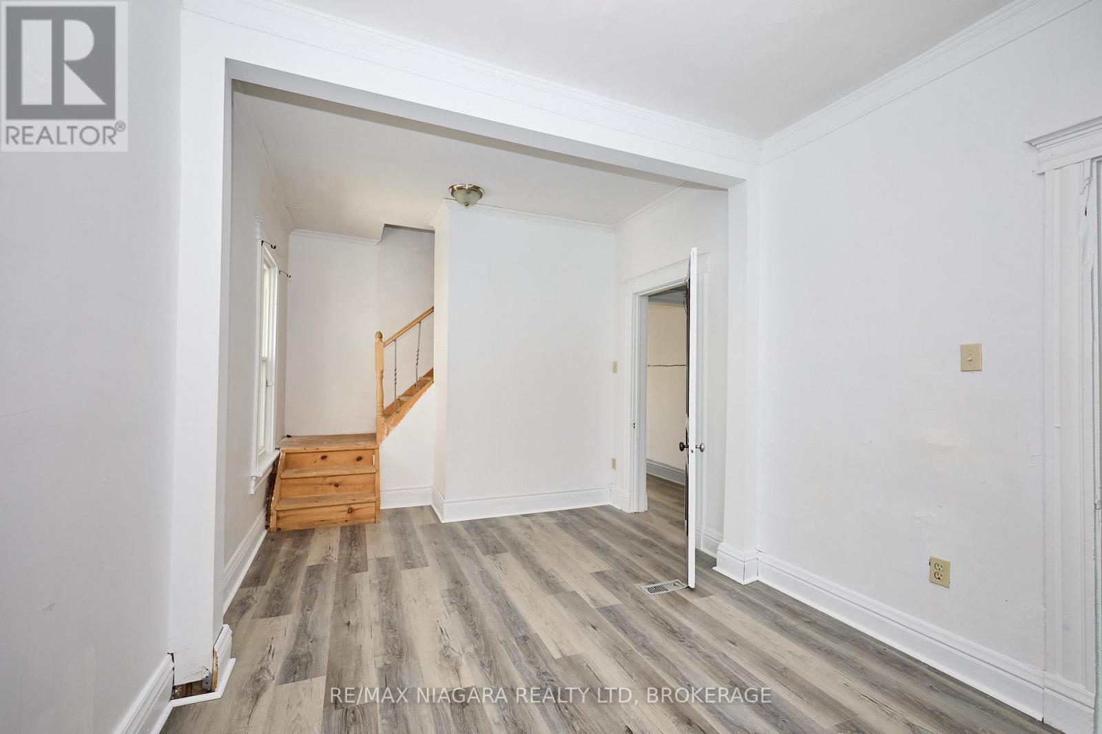 105A Welland Avenue, St. Catharines (Downtown), ON