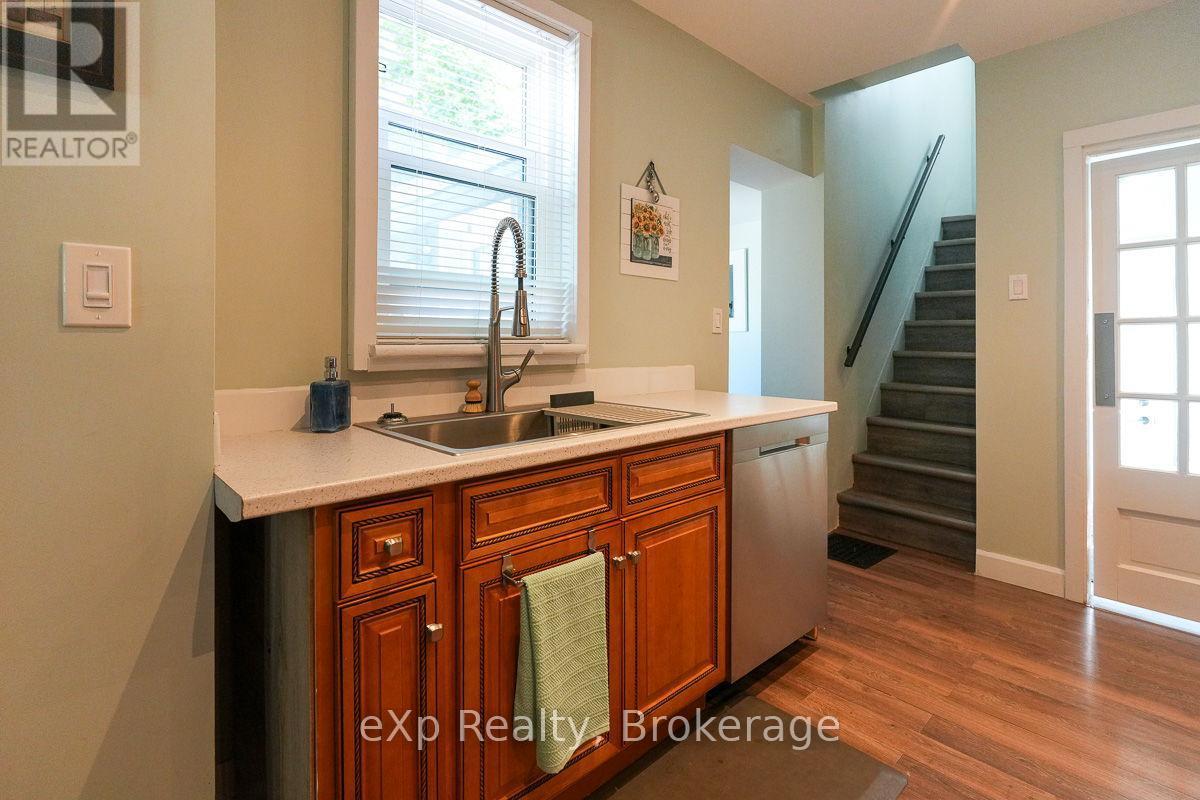 594 10Th A Street W, Owen Sound, ON - Indoor