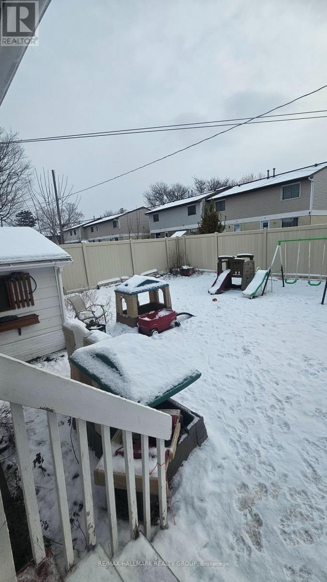 658 Dan Avenue, Ottawa, ON - Outdoor