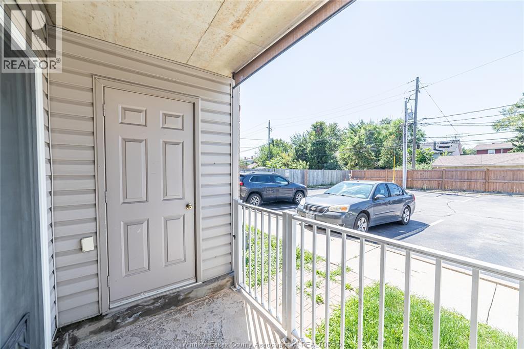 1323 Langlois Avenue Unit# 105, Windsor, ON - Outdoor With Exterior