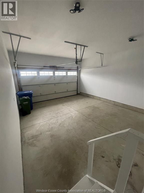 430 Brunmar Crescent, Lakeshore, ON - Indoor Photo Showing Garage