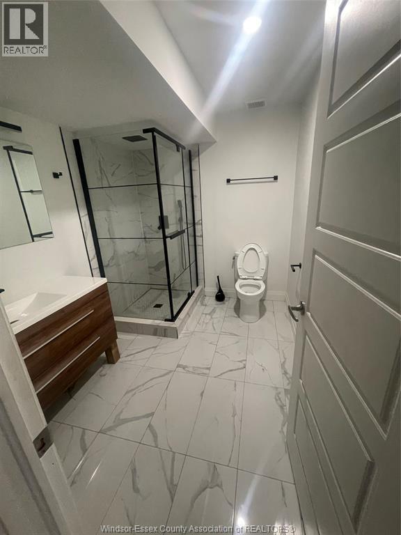 430 Brunmar Crescent, Lakeshore, ON - Indoor