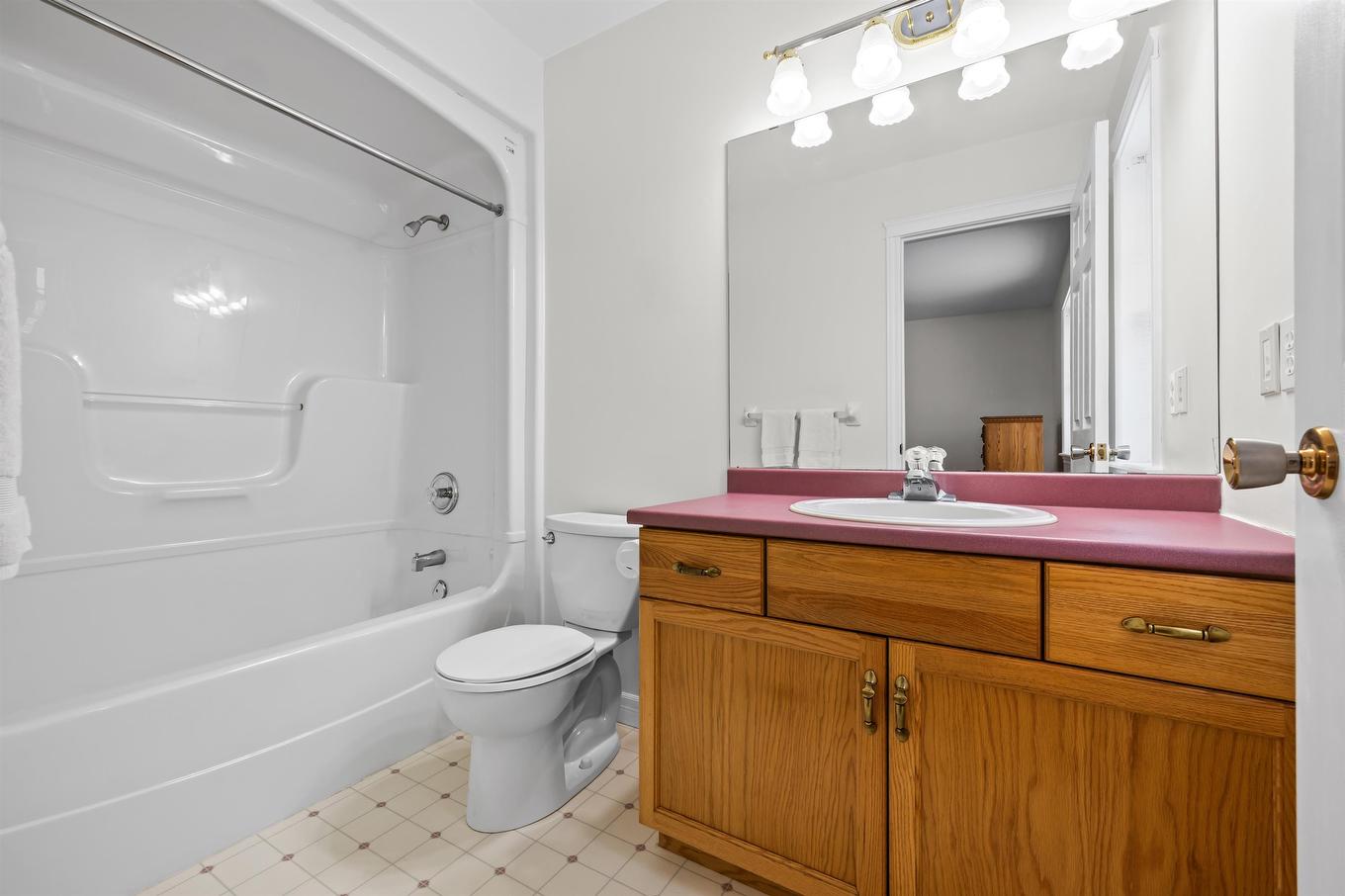 32 Oakland Drive, East Royalty, PE