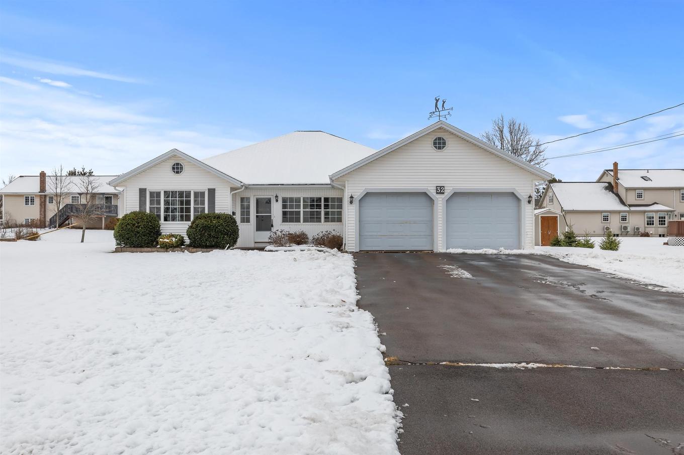 32 Oakland Drive, East Royalty, PE