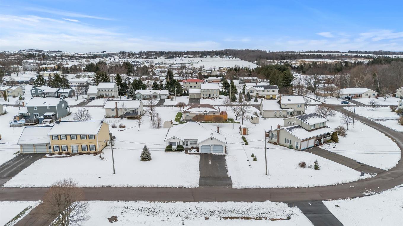 32 Oakland Drive, East Royalty, PE