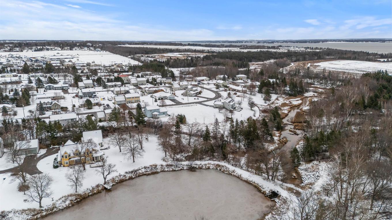 32 Oakland Drive, East Royalty, PE