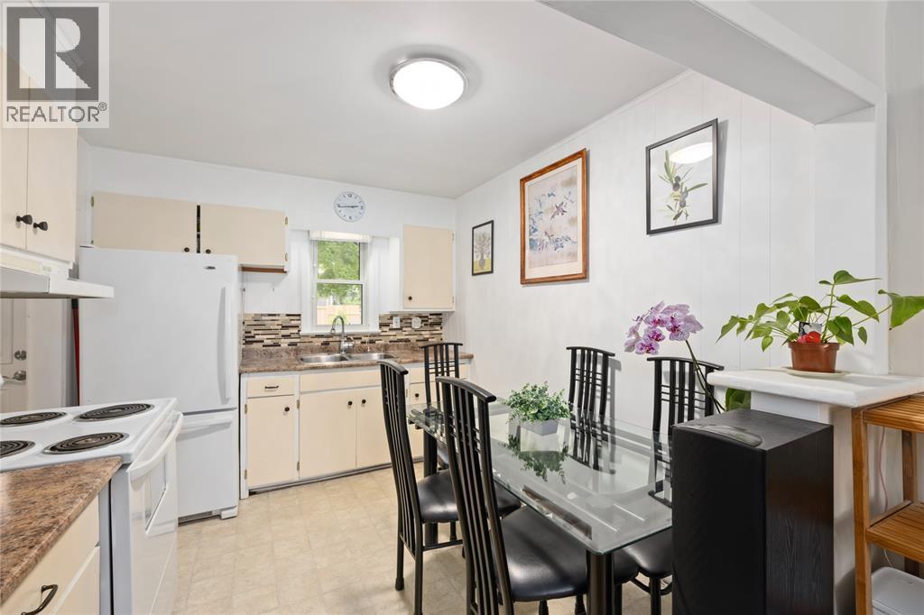 298 Lorne Avenue, Wallaceburg, ON - Indoor