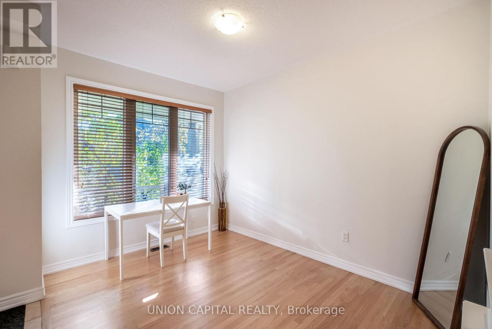 8 Stookes Crescent, Richmond Hill, ON - Indoor