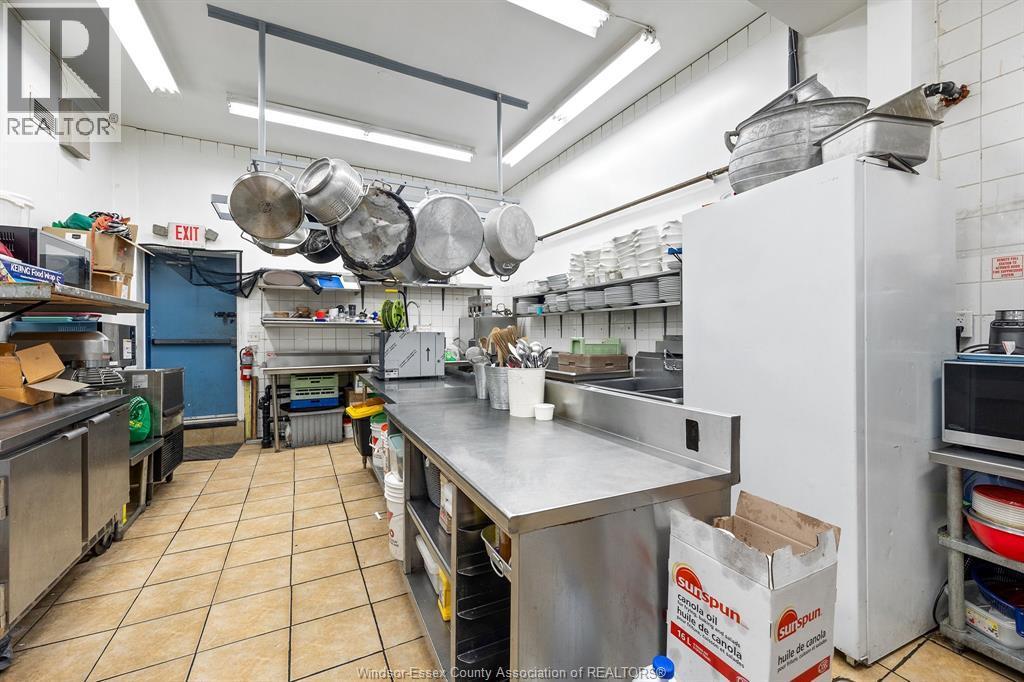 914 Erie Street East, Windsor, ON