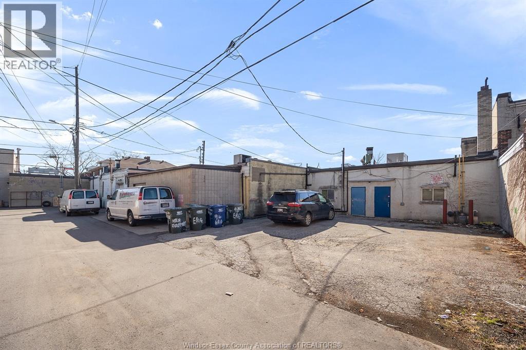 914 Erie Street East, Windsor, ON