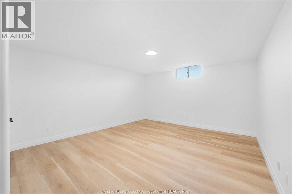 265 Charles, Essex, ON - Indoor Photo Showing Other Room