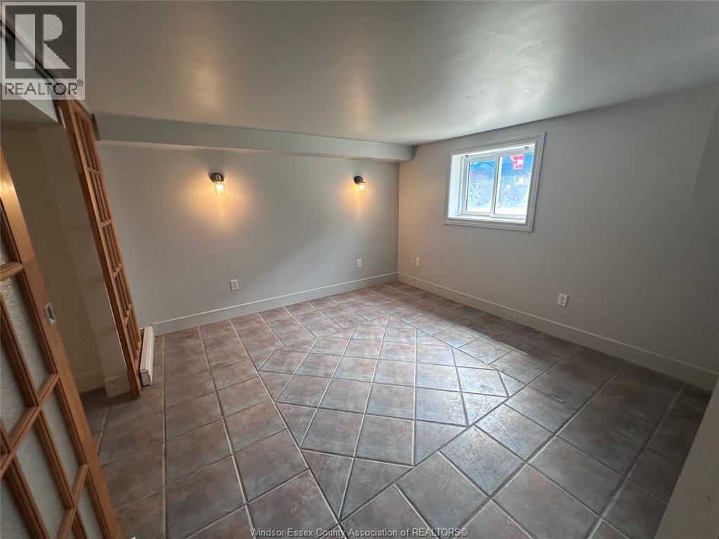 1227 Curry Avenue Unit# Lower, Windsor, ON - Indoor Photo Showing Other Room