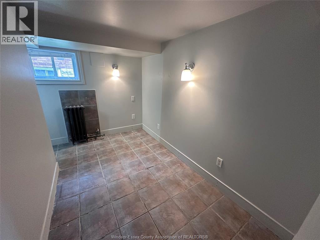 1227 Curry Avenue Unit# Lower, Windsor, ON - Indoor Photo Showing Other Room