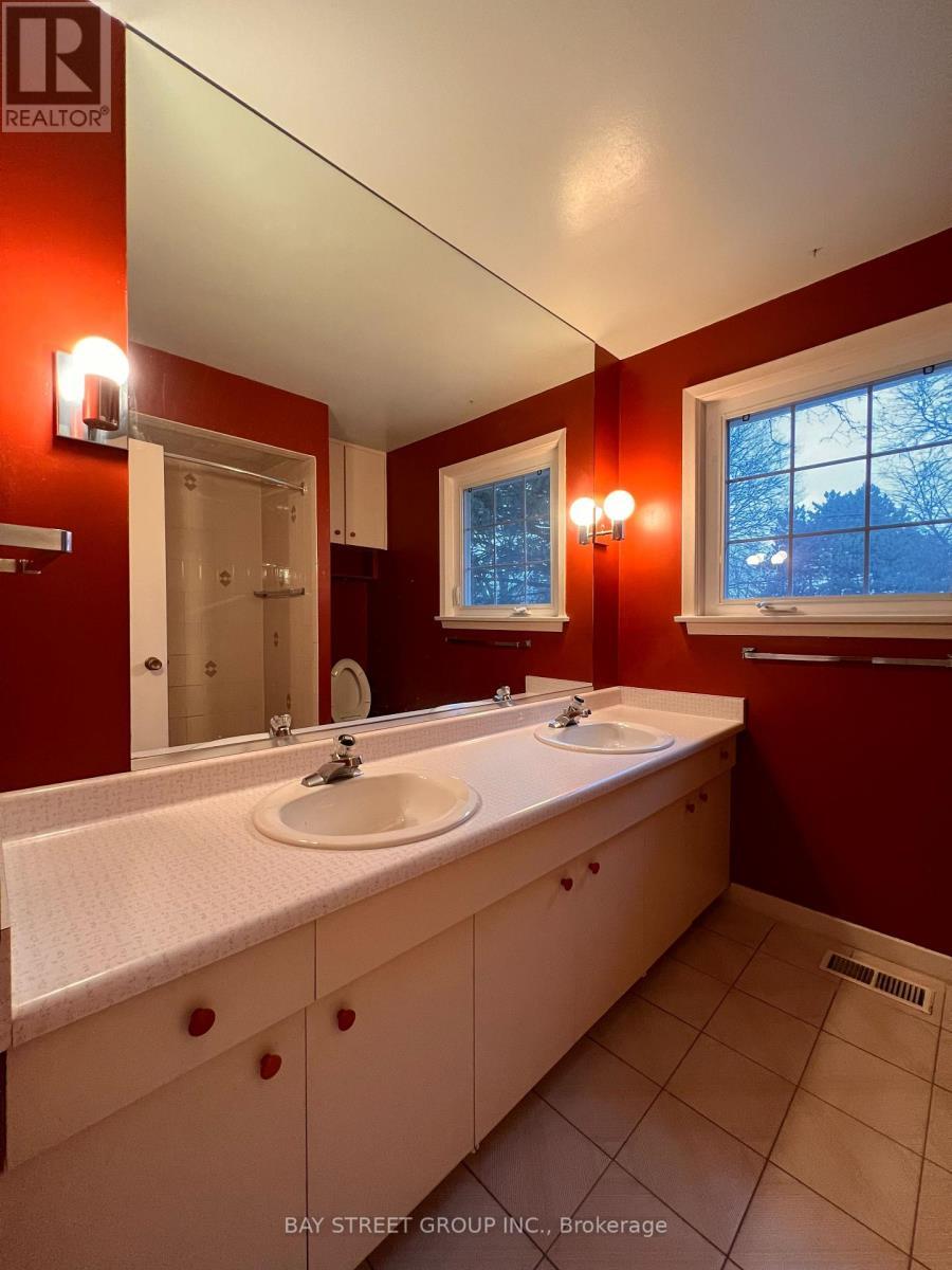 93 Lord Seaton Road, Toronto, ON - Indoor Photo Showing Bathroom