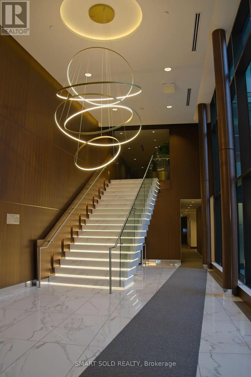 706 - 85 Mcmahon Drive, Toronto, ON - Indoor Photo Showing Other Room