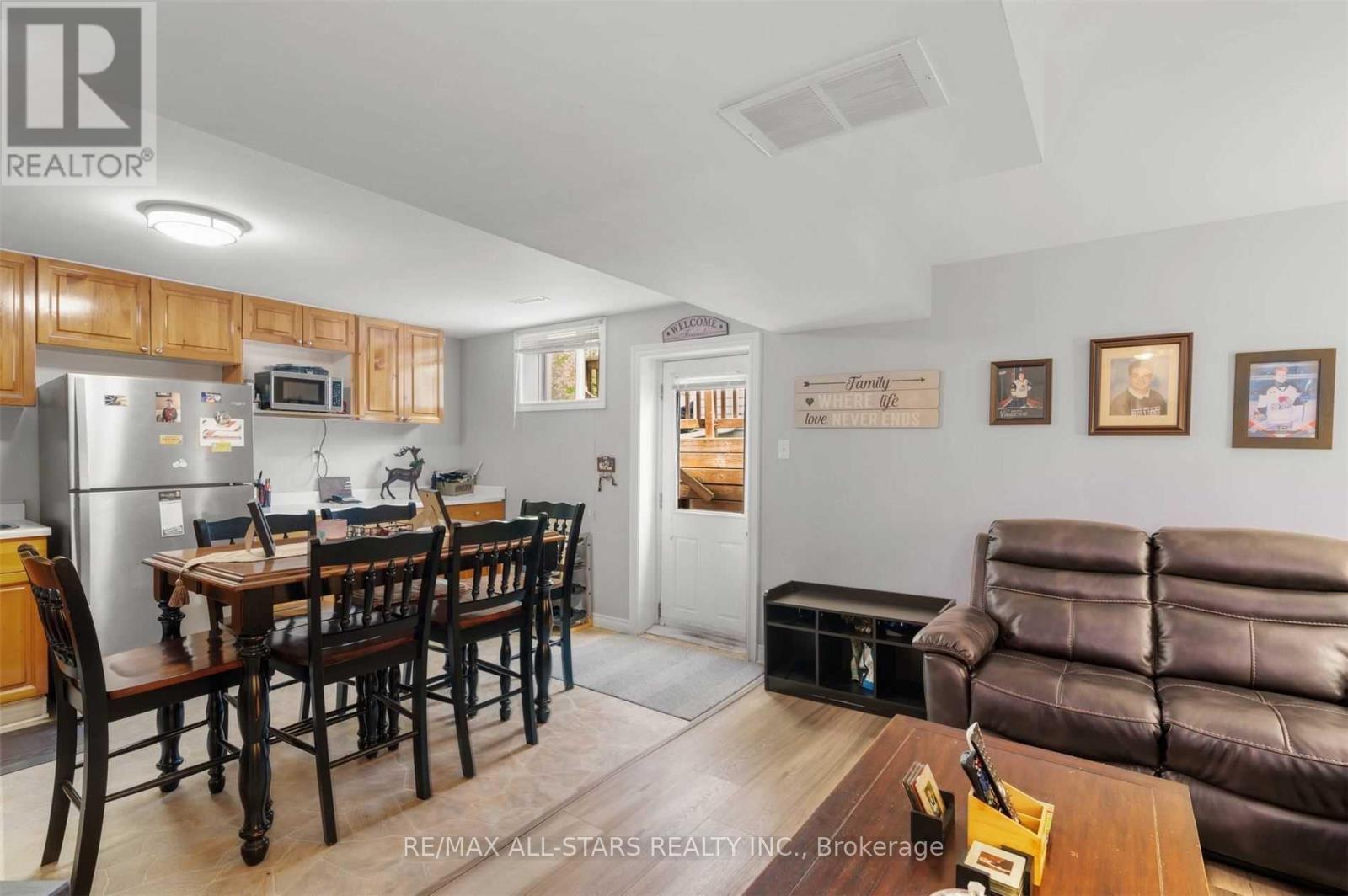 Bsmt - 4 Alice Avenue, Georgina, ON - Indoor