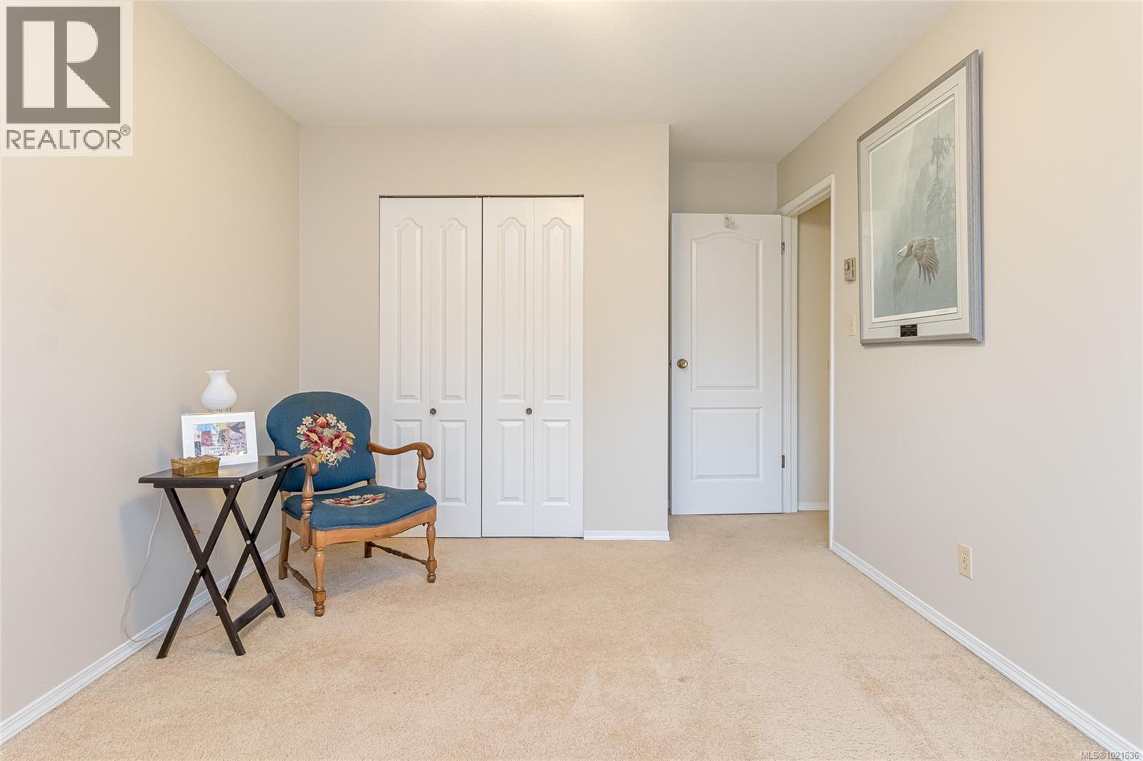 507 Eaglecrest Dr, Qualicum Beach, BC - Indoor Photo Showing Other Room