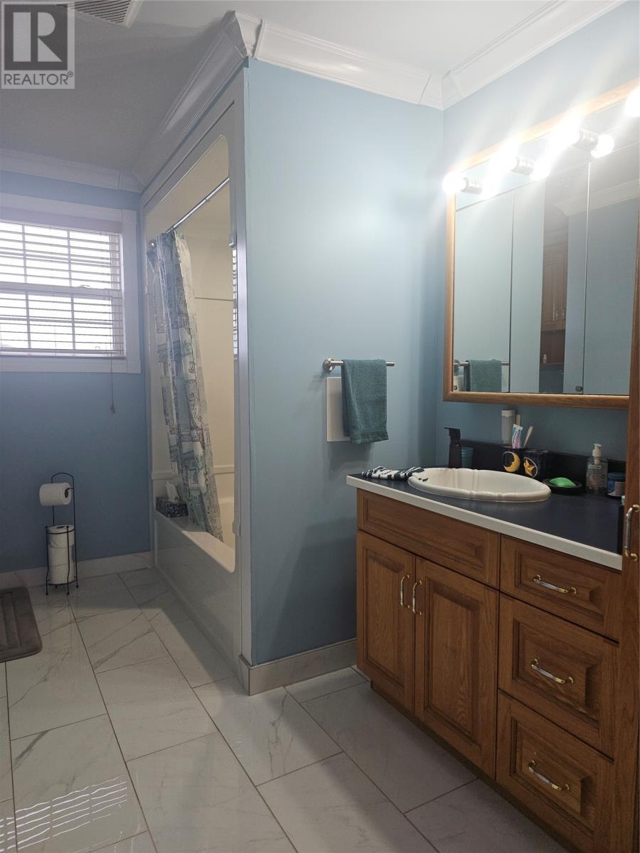 2 Musseau'S Lane, Channel-Port Aux Basques, NL - Indoor Photo Showing Bathroom