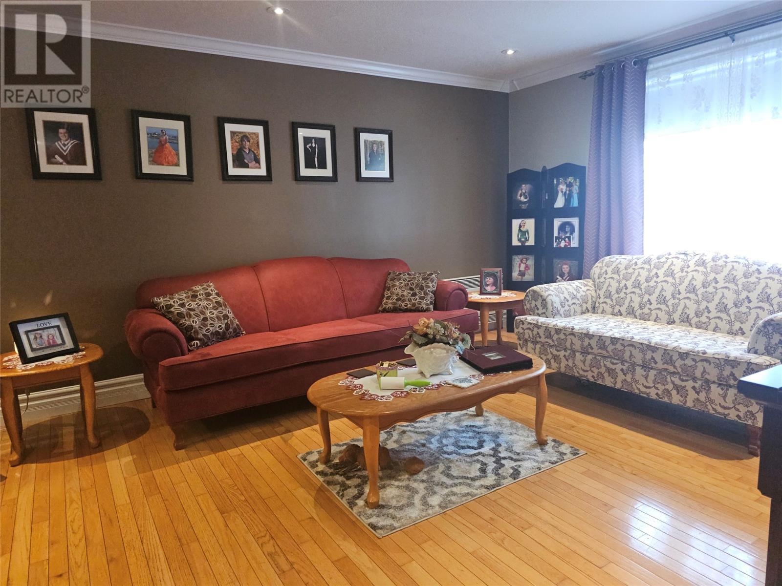 2 Musseau'S Lane, Channel-Port Aux Basques, NL - Indoor Photo Showing Living Room