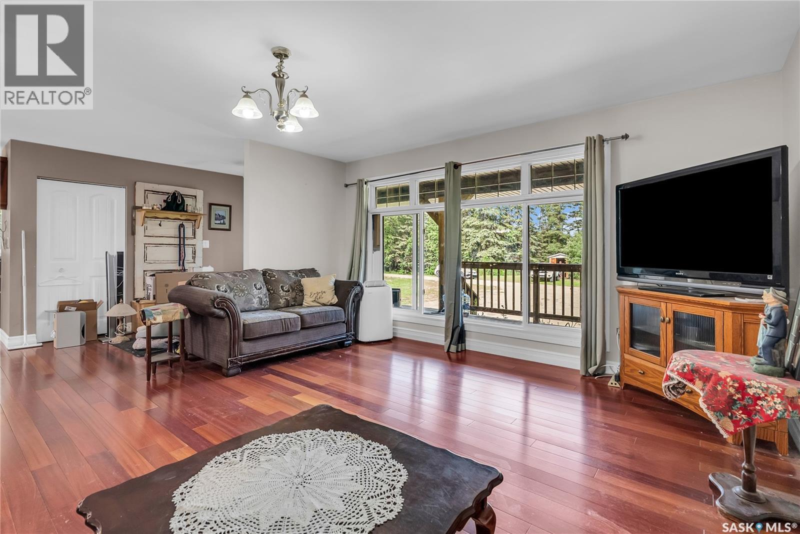 Gustafson Acreage, Paddockwood Rm No. 520, SK - Indoor Photo Showing Living Room