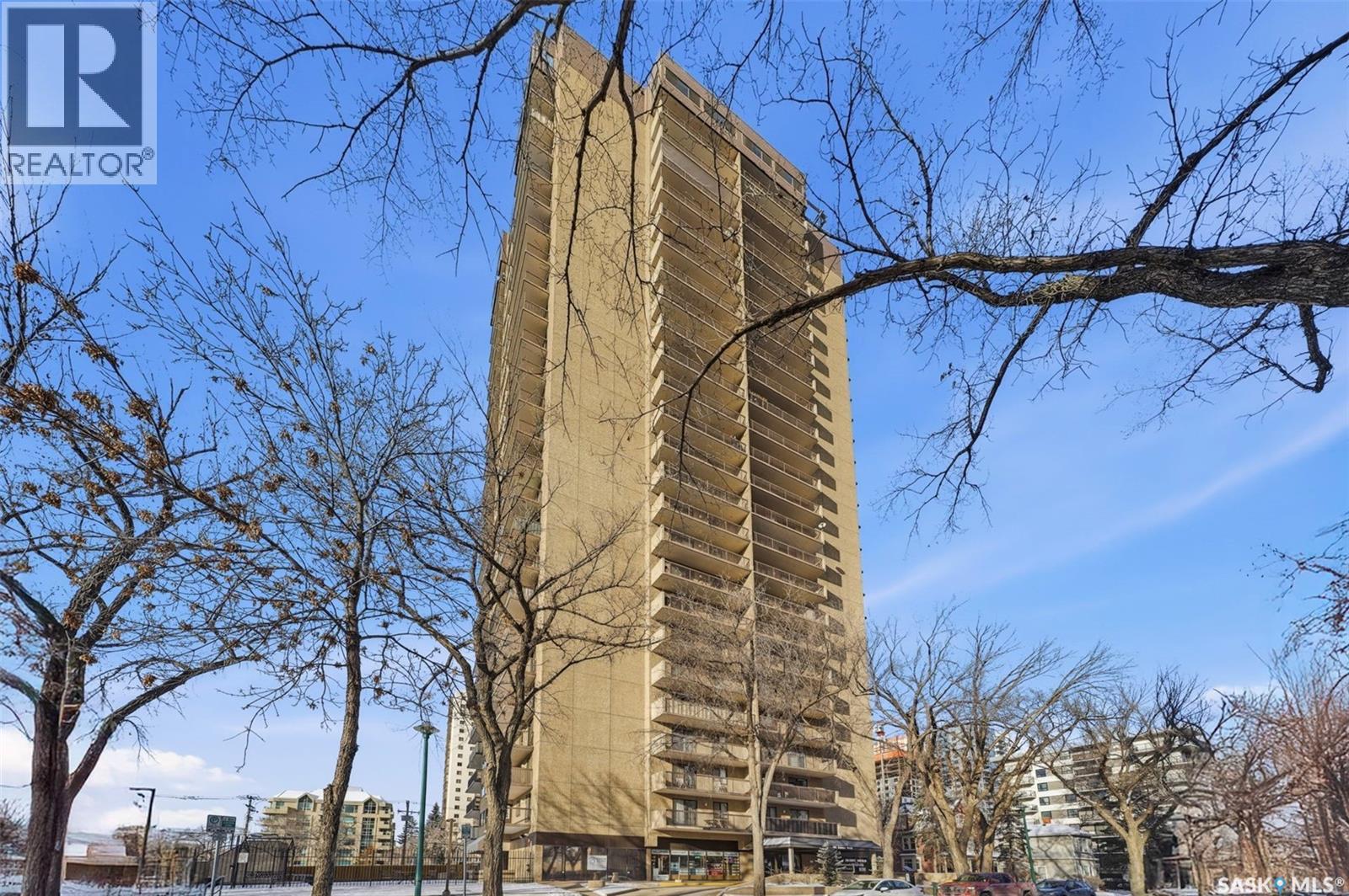 2504/2505 311 6Th Avenue N, Saskatoon, SK - Outdoor