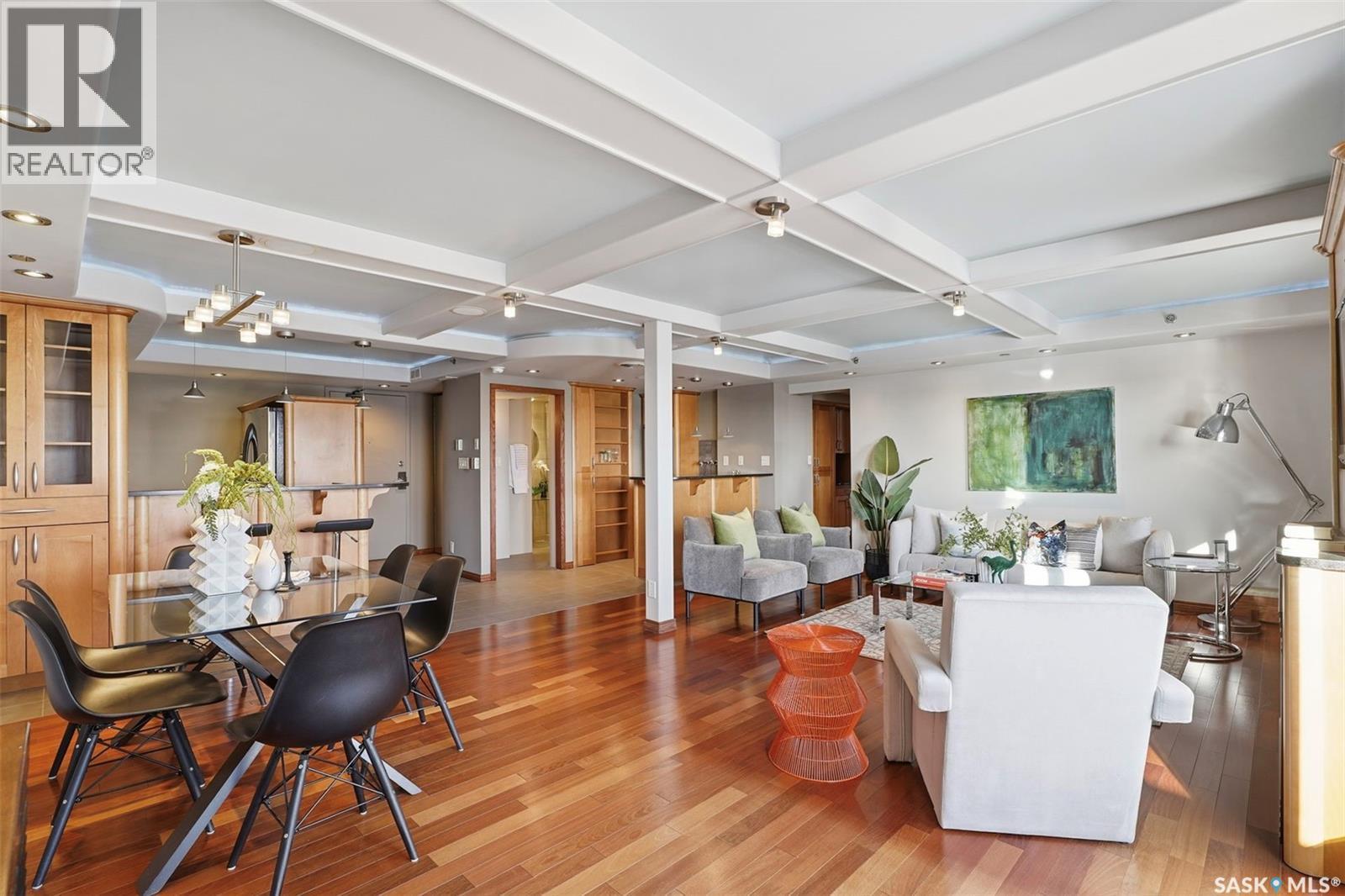 2504/2505 311 6Th Avenue N, Saskatoon, SK - Indoor Photo Showing Dining Room