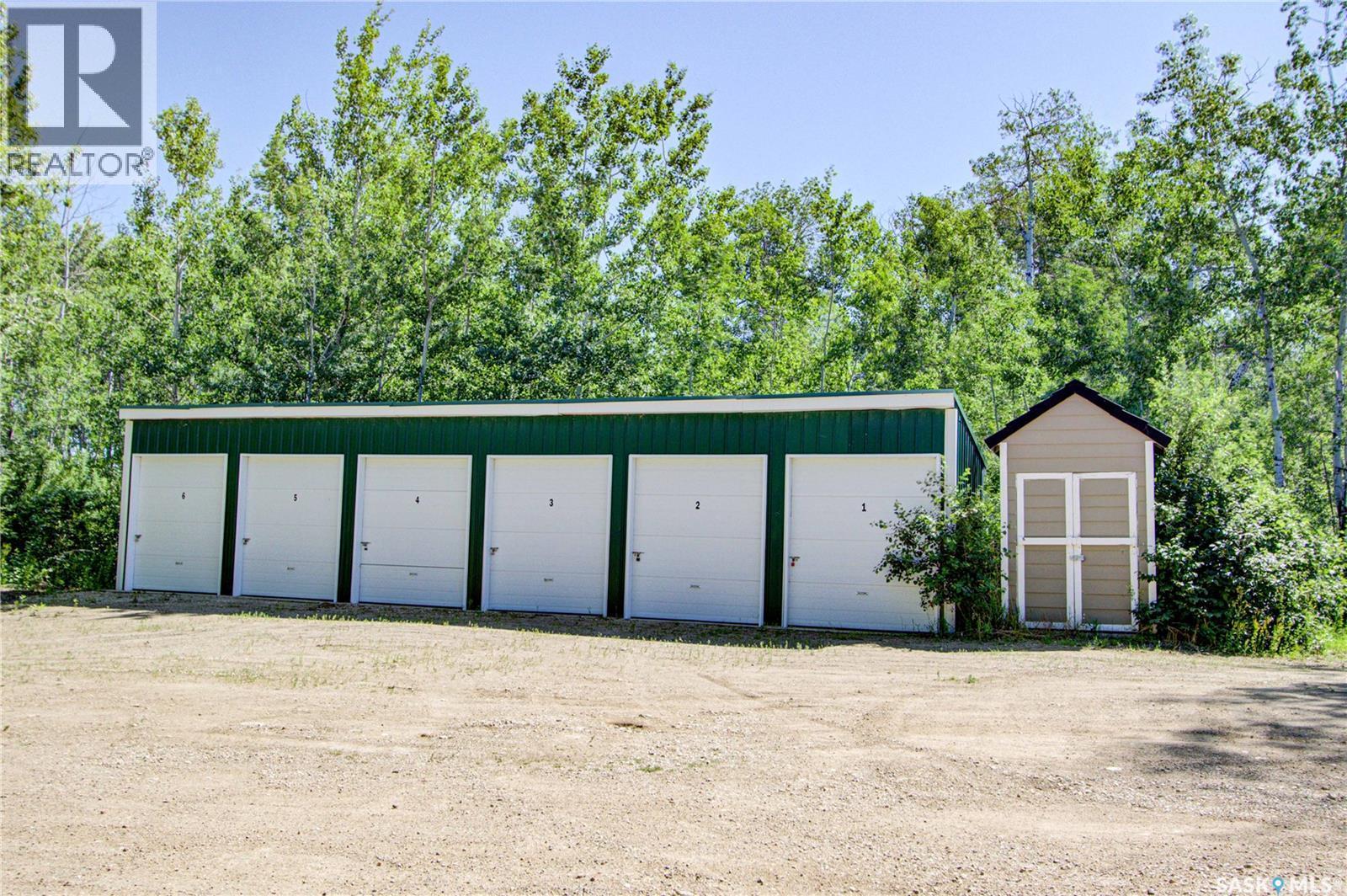 Hidden Meadows Resort And Liquor, Pleasantdale Rm No. 398, SK