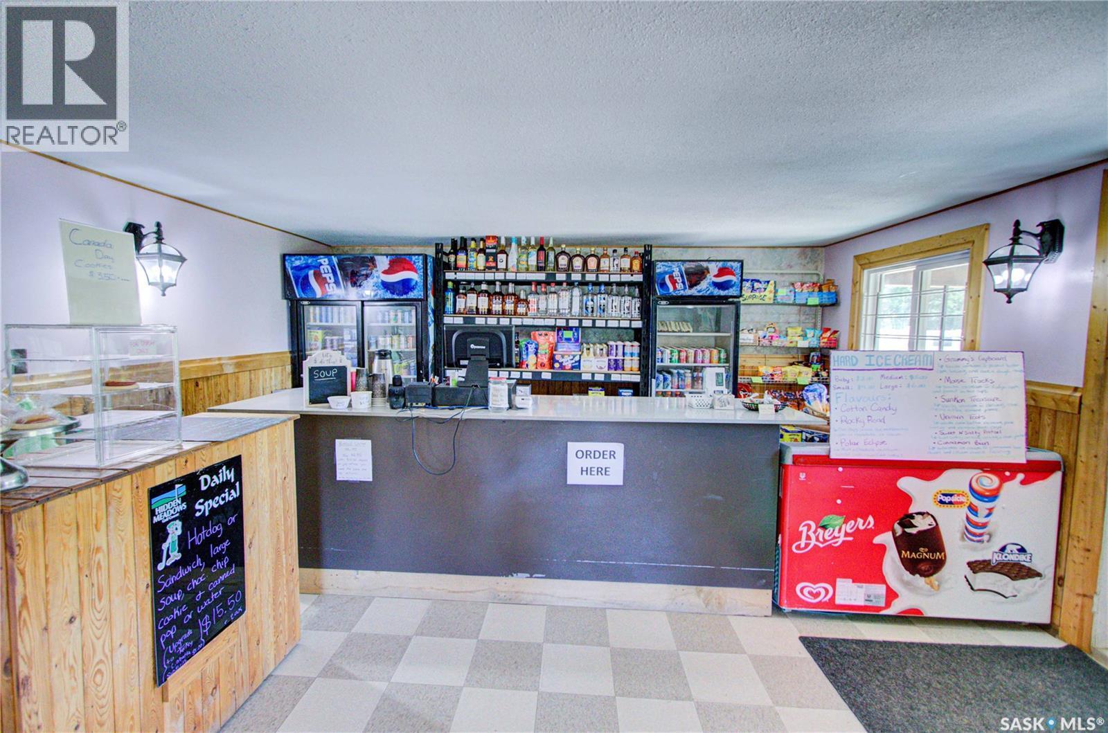 Hidden Meadows Resort And Liquor, Pleasantdale Rm No. 398, SK