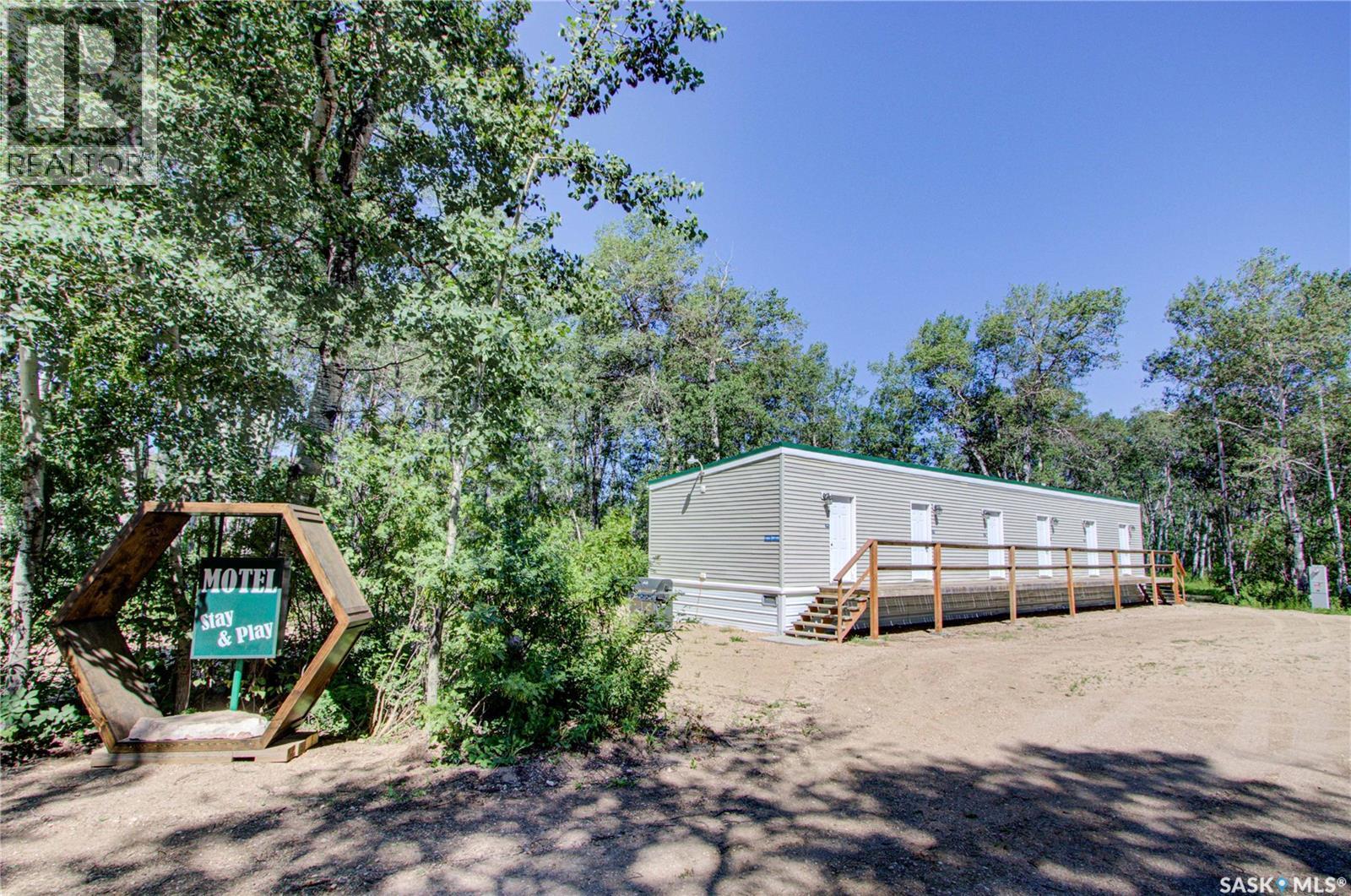 Hidden Meadows Resort And Liquor, Pleasantdale Rm No. 398, SK