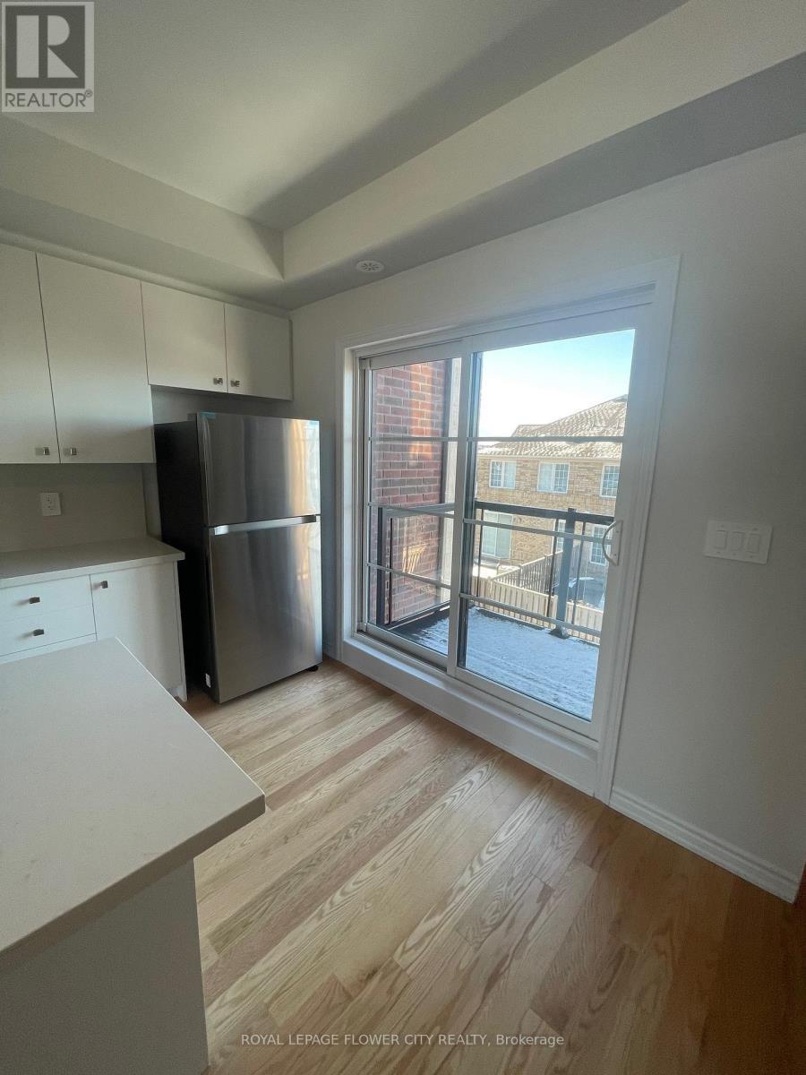 5993 Saigon Street, Mississauga, ON - Indoor